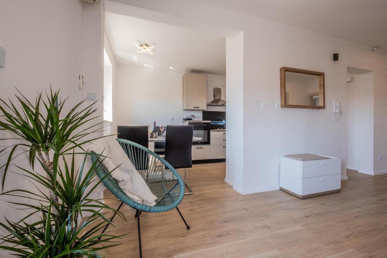 Appartement Second Pula